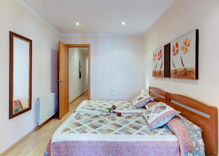 In With Beachfront View Apartman Roses