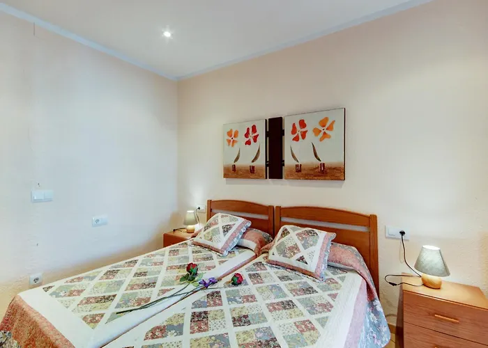 Apartamento In With Beachfront View