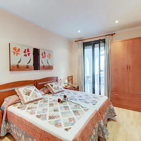 Apartment In With Beachfront View