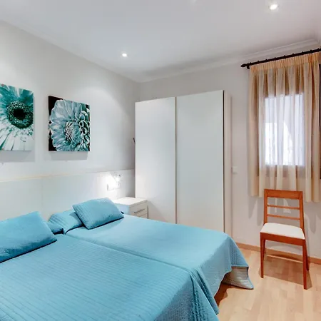 Apartment In With Beachfront View *