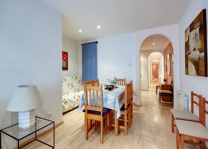 In With Beachfront View Apartment *
